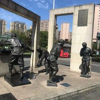 劳动人民铜雕塑