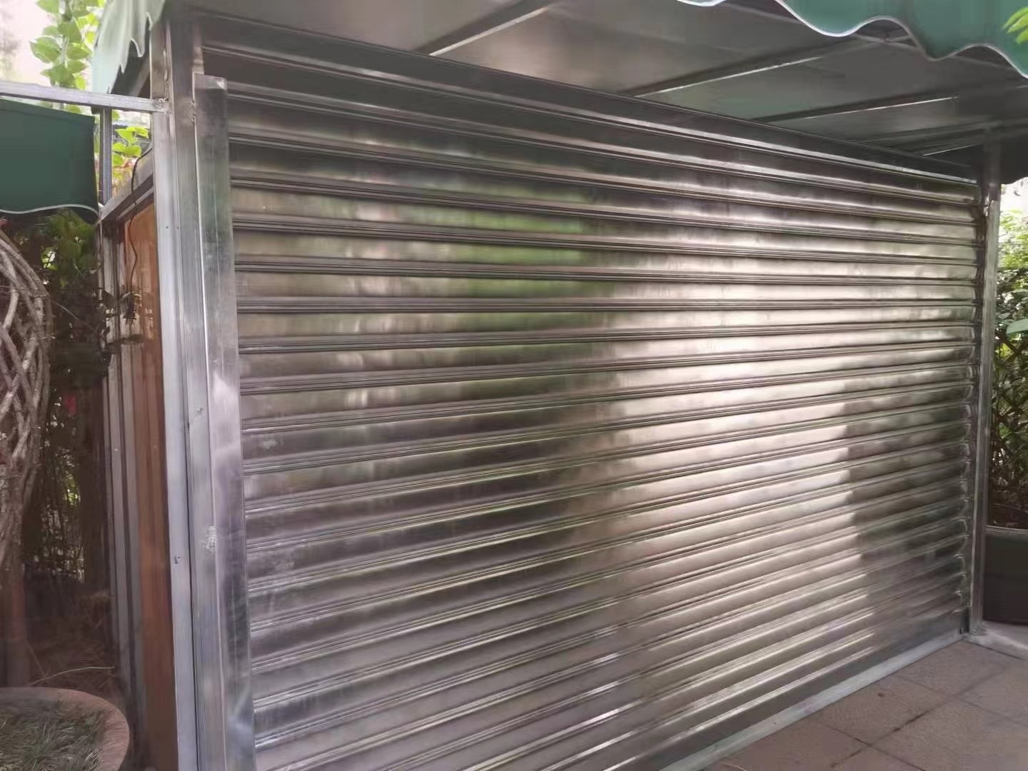 铝合金卷帘门